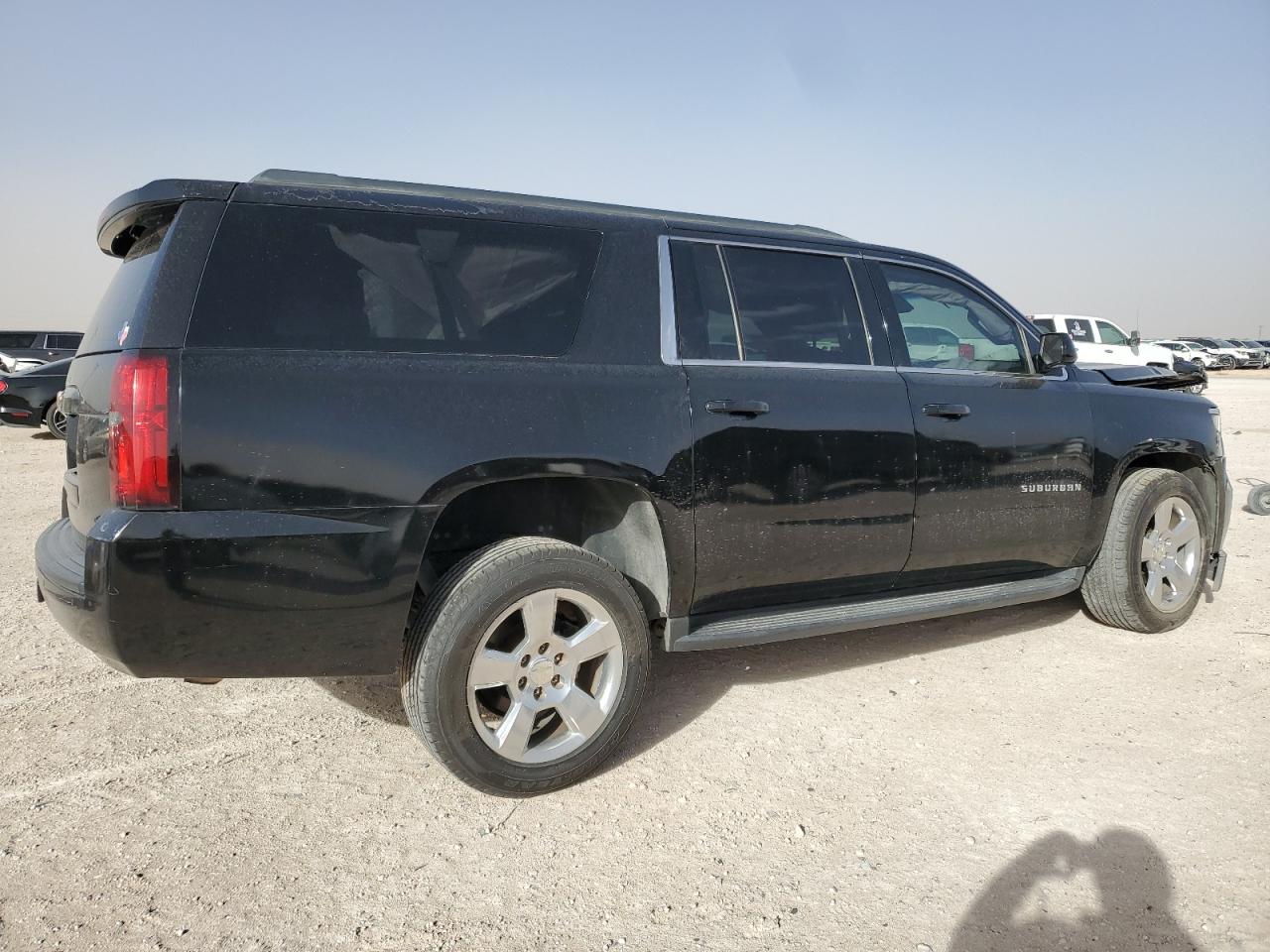 2017 Chevrolet Suburban - Image 3