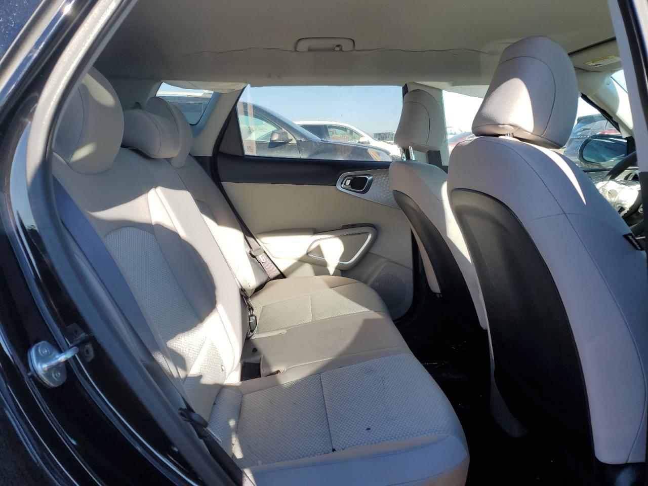 2022 Kia Soul - Image 10