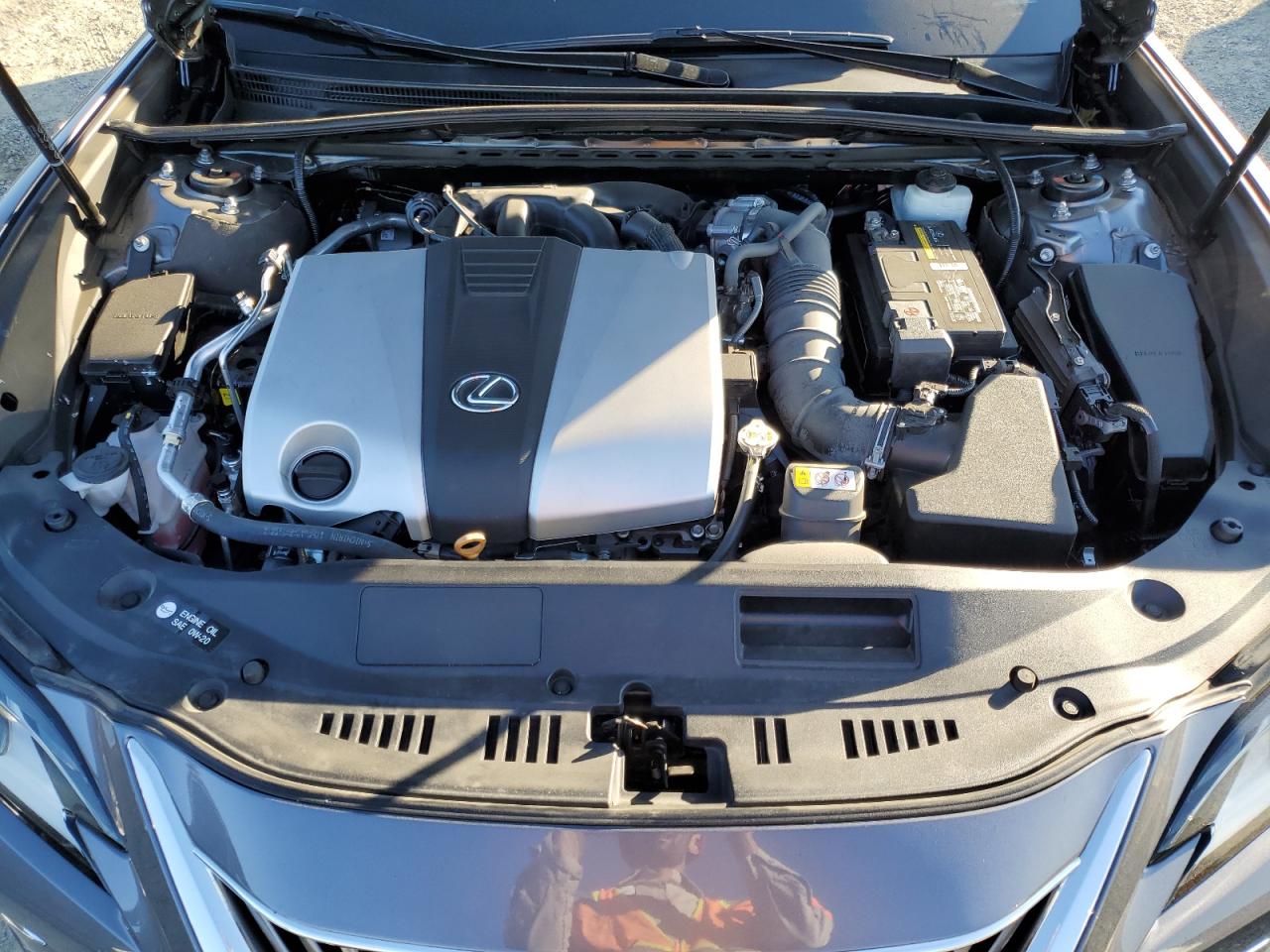 2019 Lexus ES - Image 11