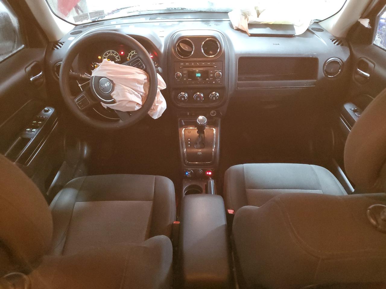 2016 Jeep Liberty (Patriot) - Image 8