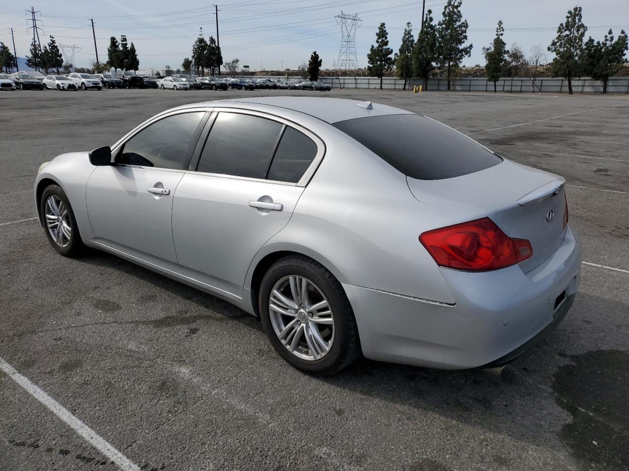2013 Infiniti G - Image 2