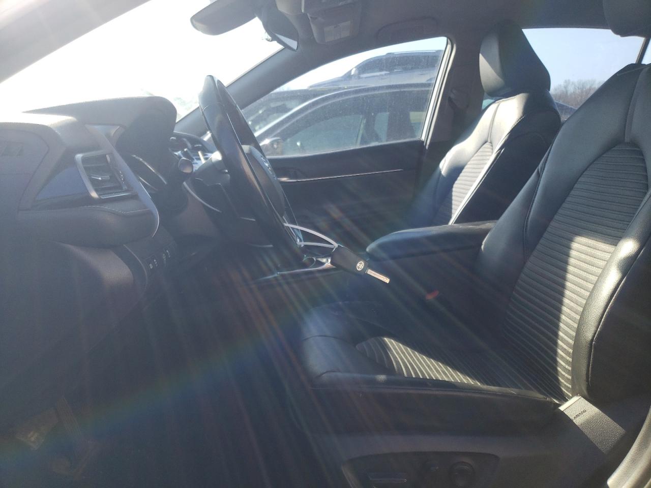 2019 Toyota Camry - Image 7