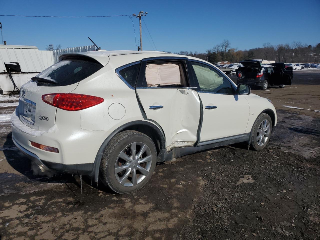 2016 Infiniti QX50 - Image 3