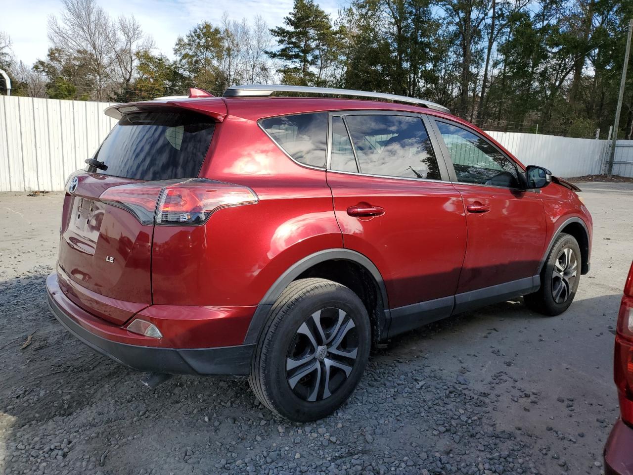 2018 Toyota RAV 4 - Image 3
