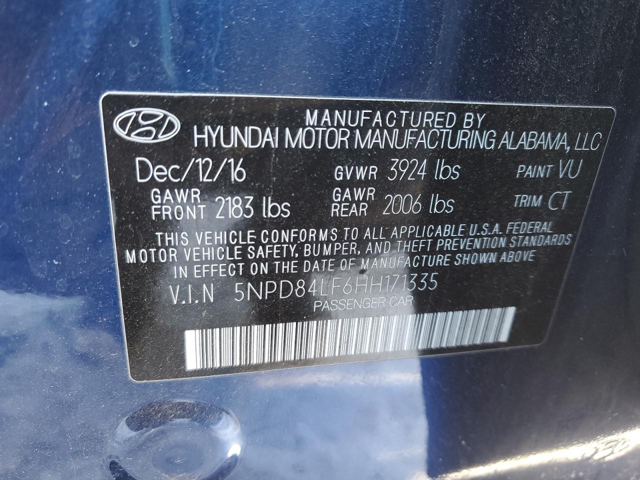 2017 Hyundai Elantra - Image 12