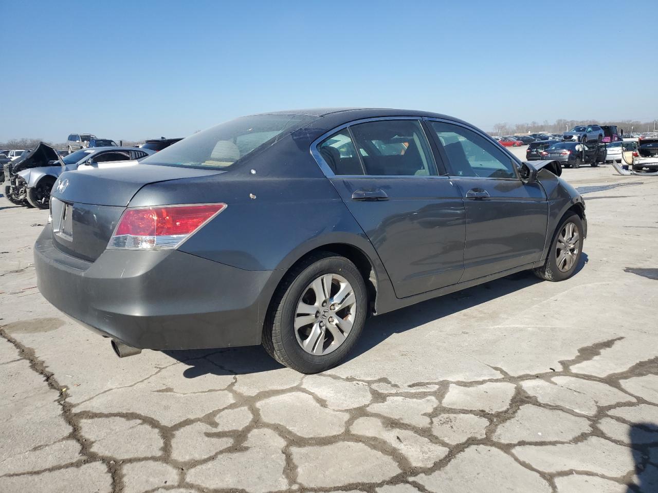 2010 Honda Accord - Image 3