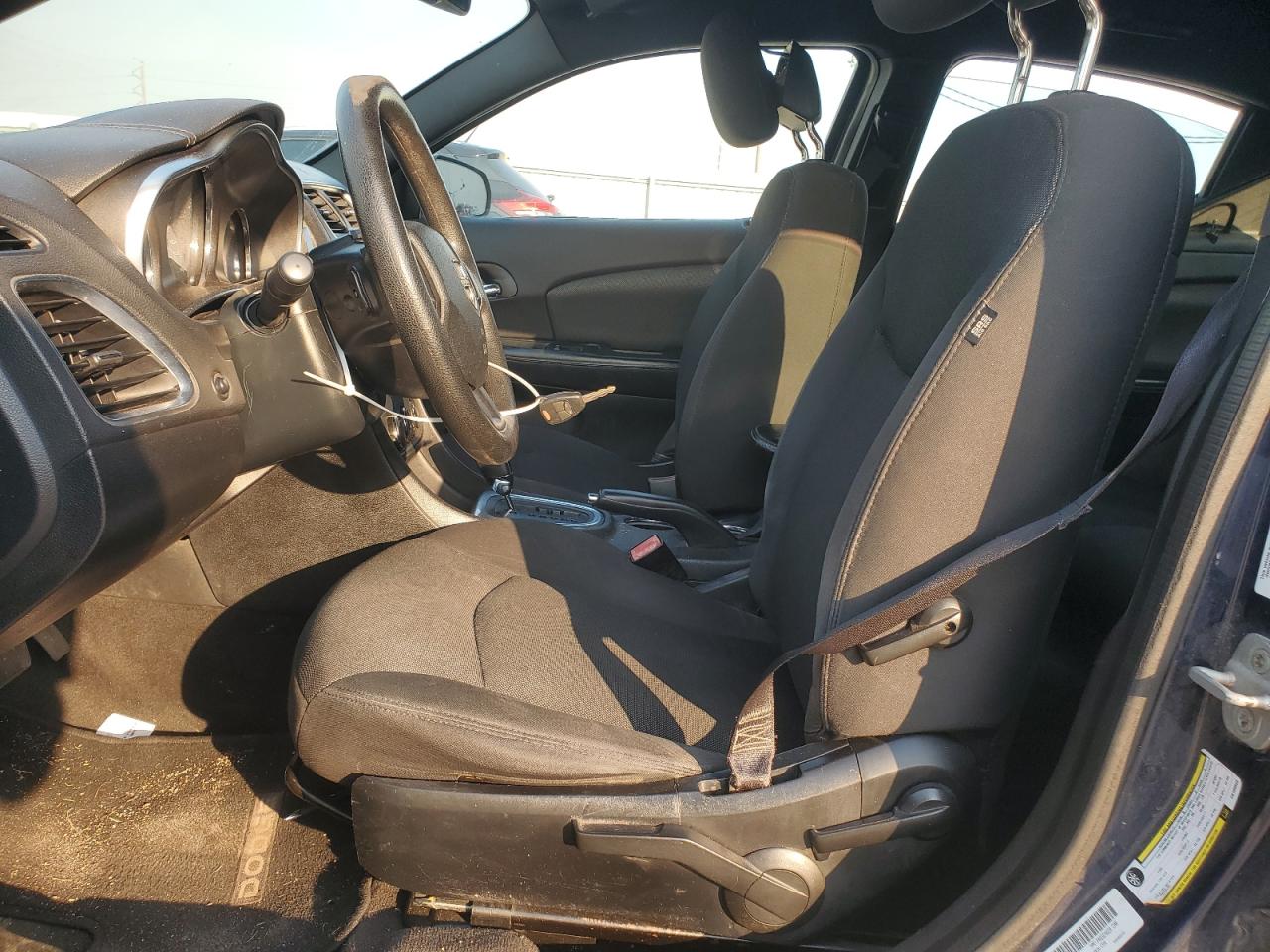 2014 Dodge Avenger - Image 7