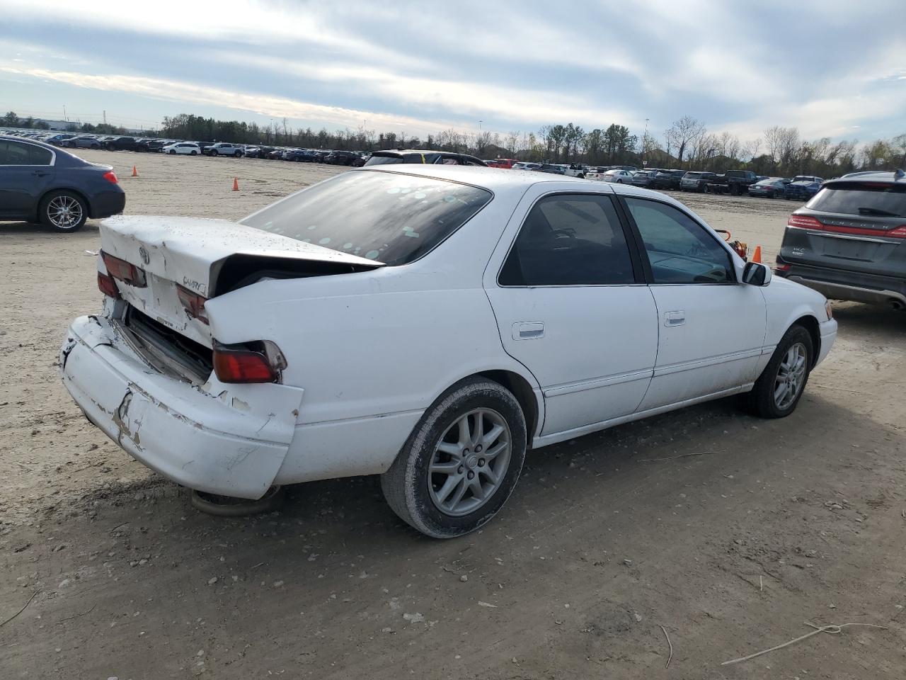 1997 Toyota Camry - Image 3