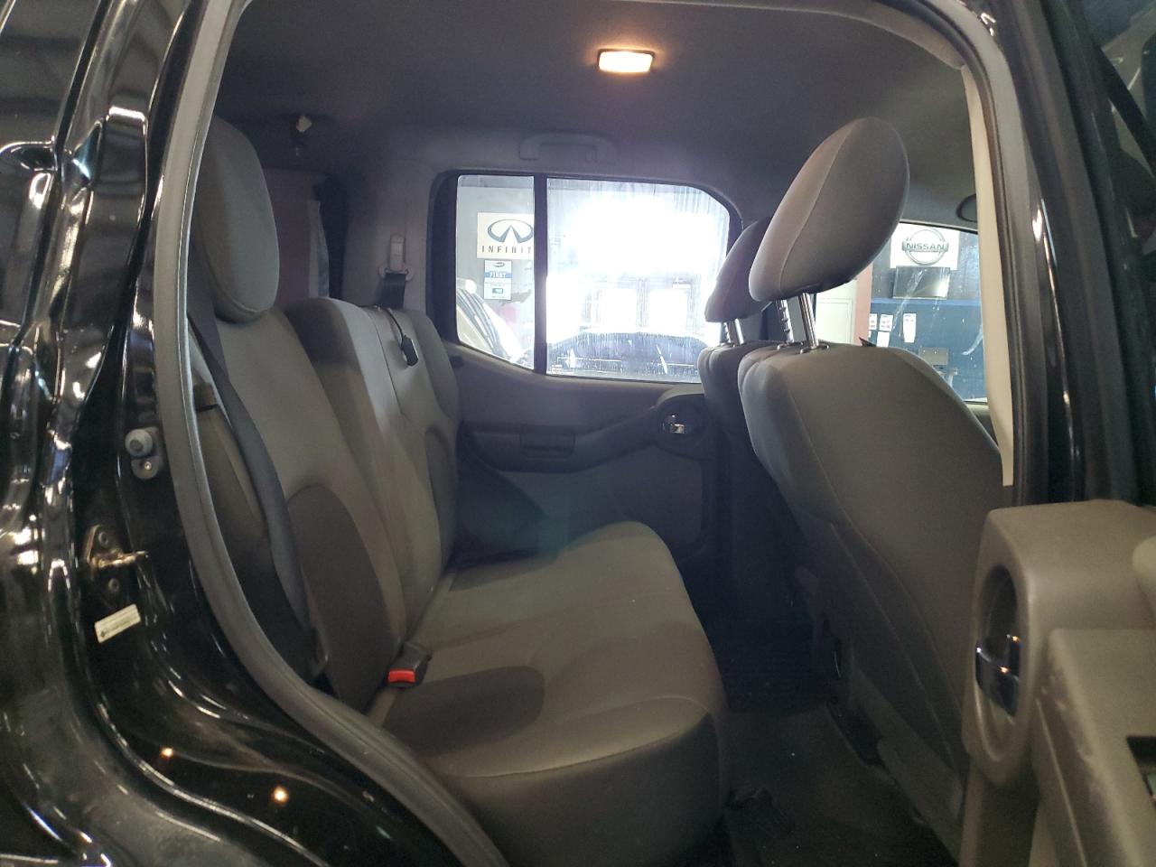 2013 Nissan XTerra - Image 11