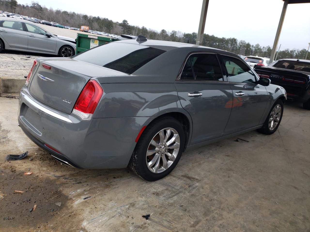 2018 Chrysler 300 - Image 3