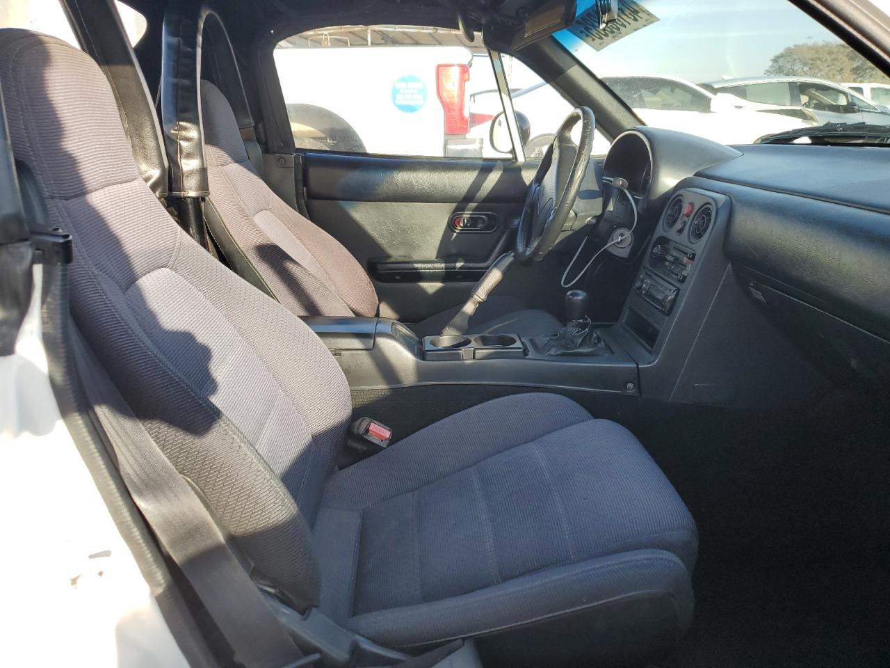 1992 Mazda MX-5 - Image 10