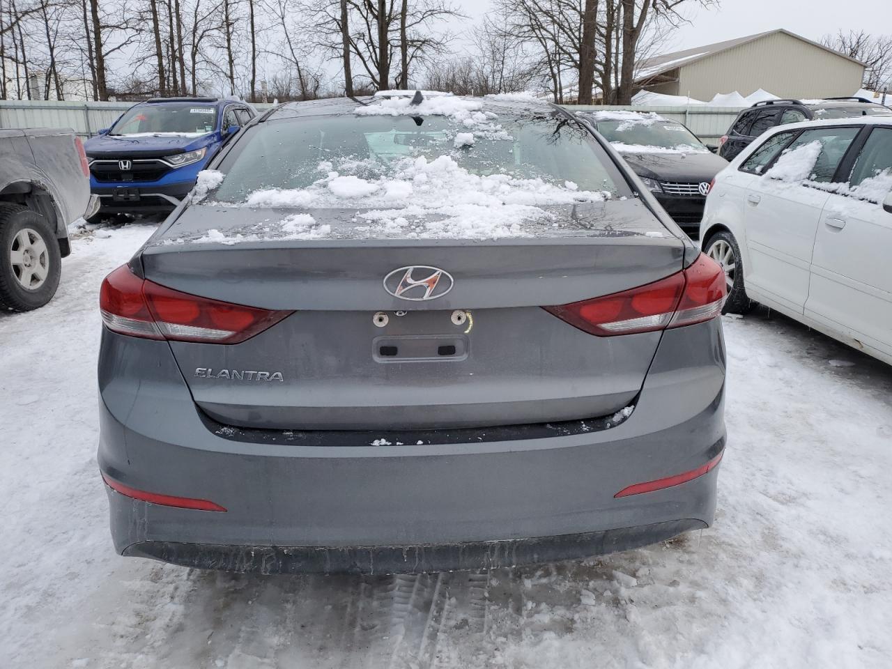 2018 Hyundai Elantra - Image 6
