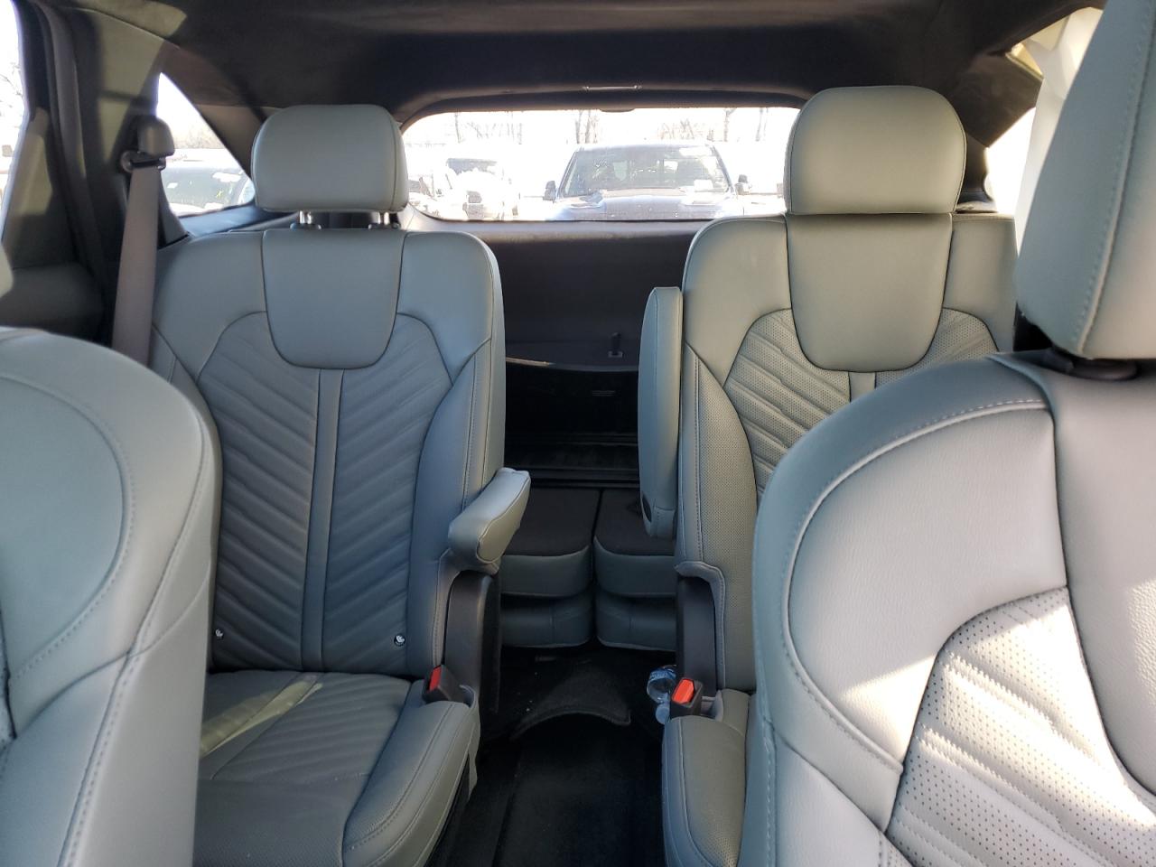 2024 Kia Sorento - Image 10