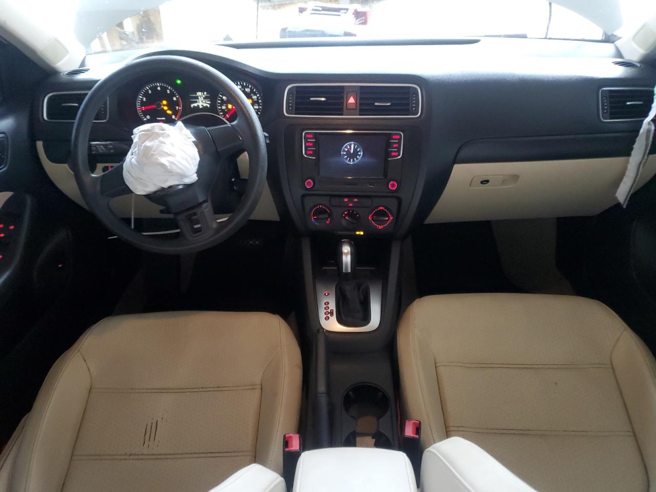 2014 Volkswagen Jetta - Image 8
