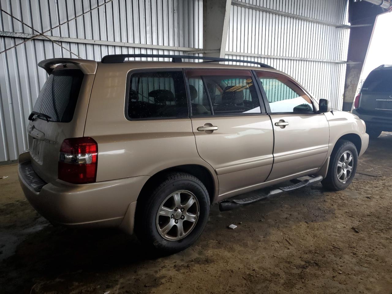 2004 Toyota Highlander - Image 3