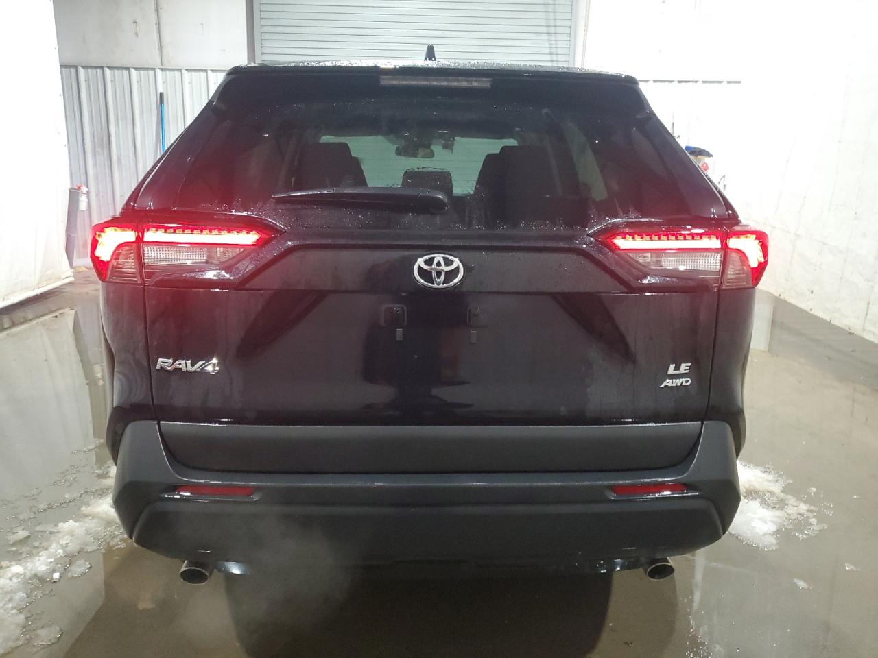 2024 Toyota RAV 4 - Image 6
