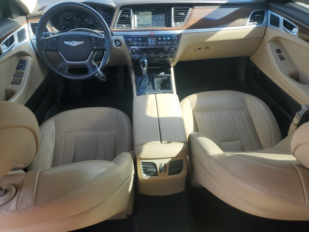 2015 Hyundai Genesis - Image 8