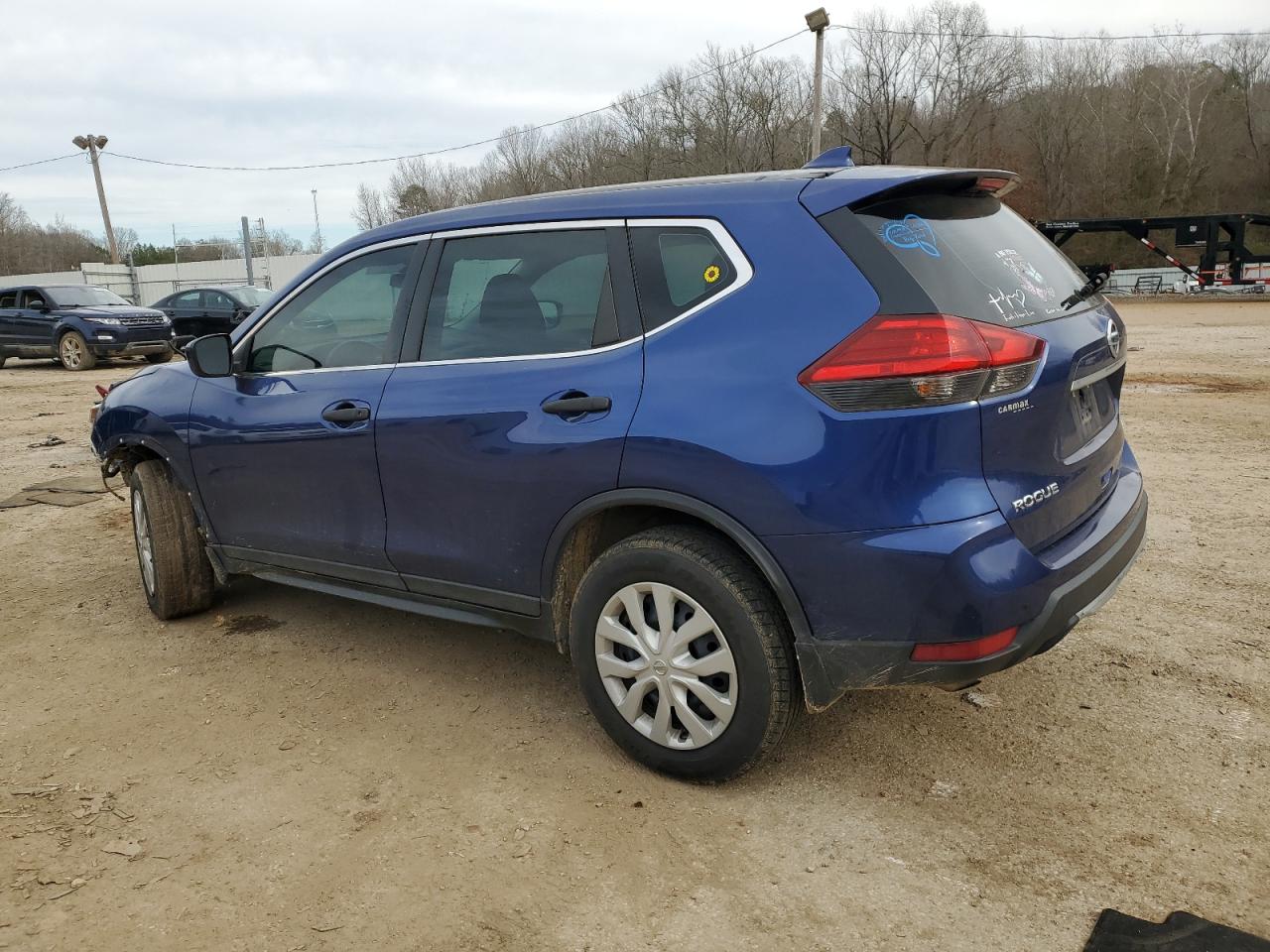 2017 Nissan Rogue - Image 2
