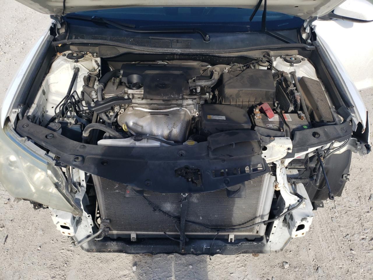 2013 Toyota Camry - Image 11