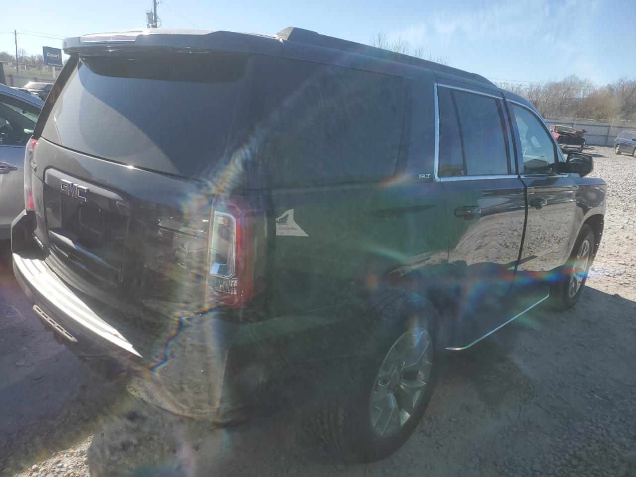 2017 GMC Yukon - Image 3