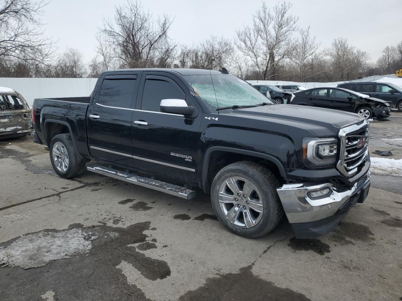2018 GMC Sierra - Image 4