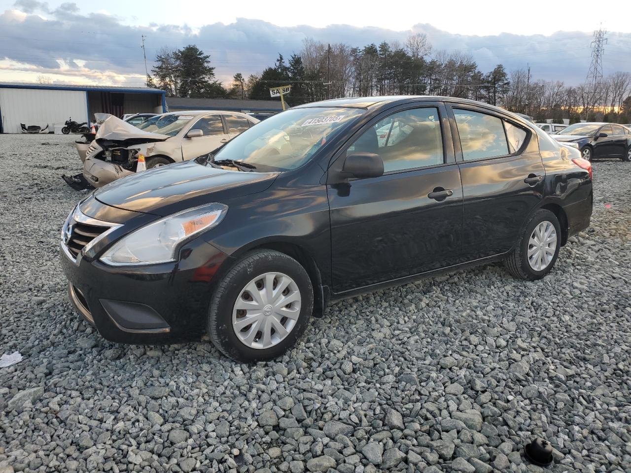 VIN 3N1CN7APXFL820202 2015 NISSAN VERSA no.1