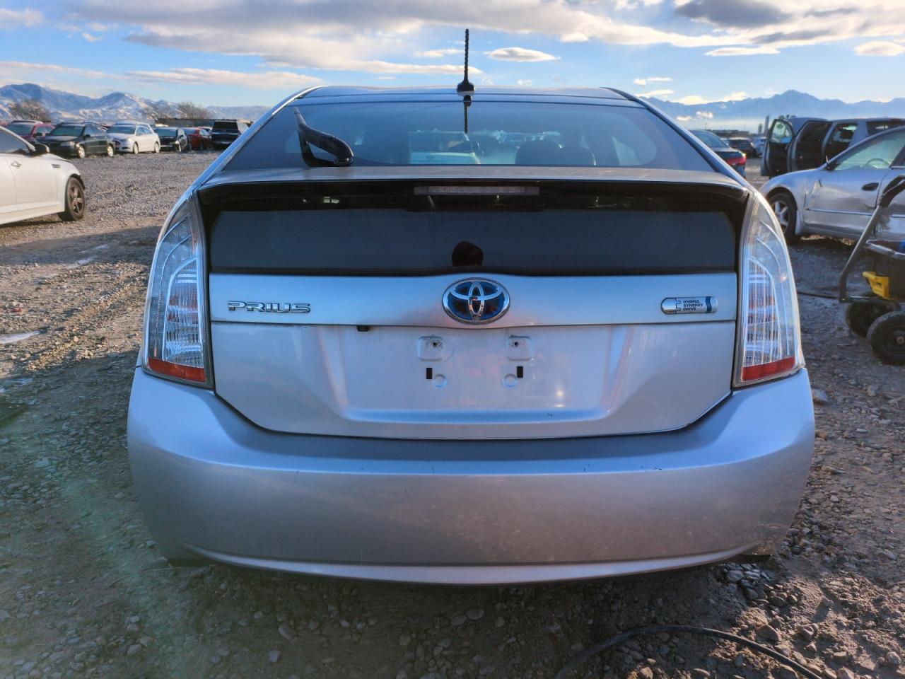 2014 Toyota Prius - Image 6