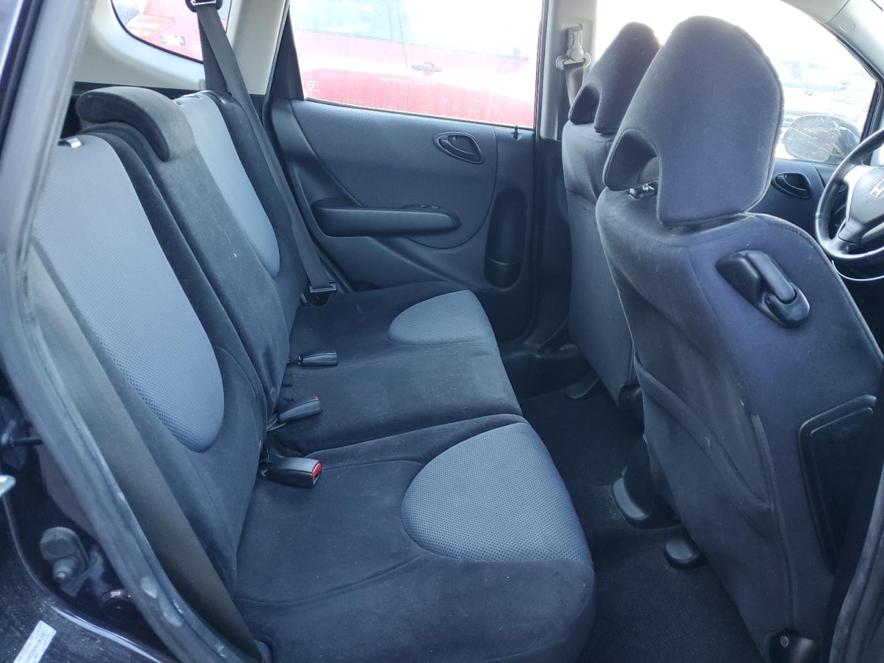 2008 Honda Fit - Image 10