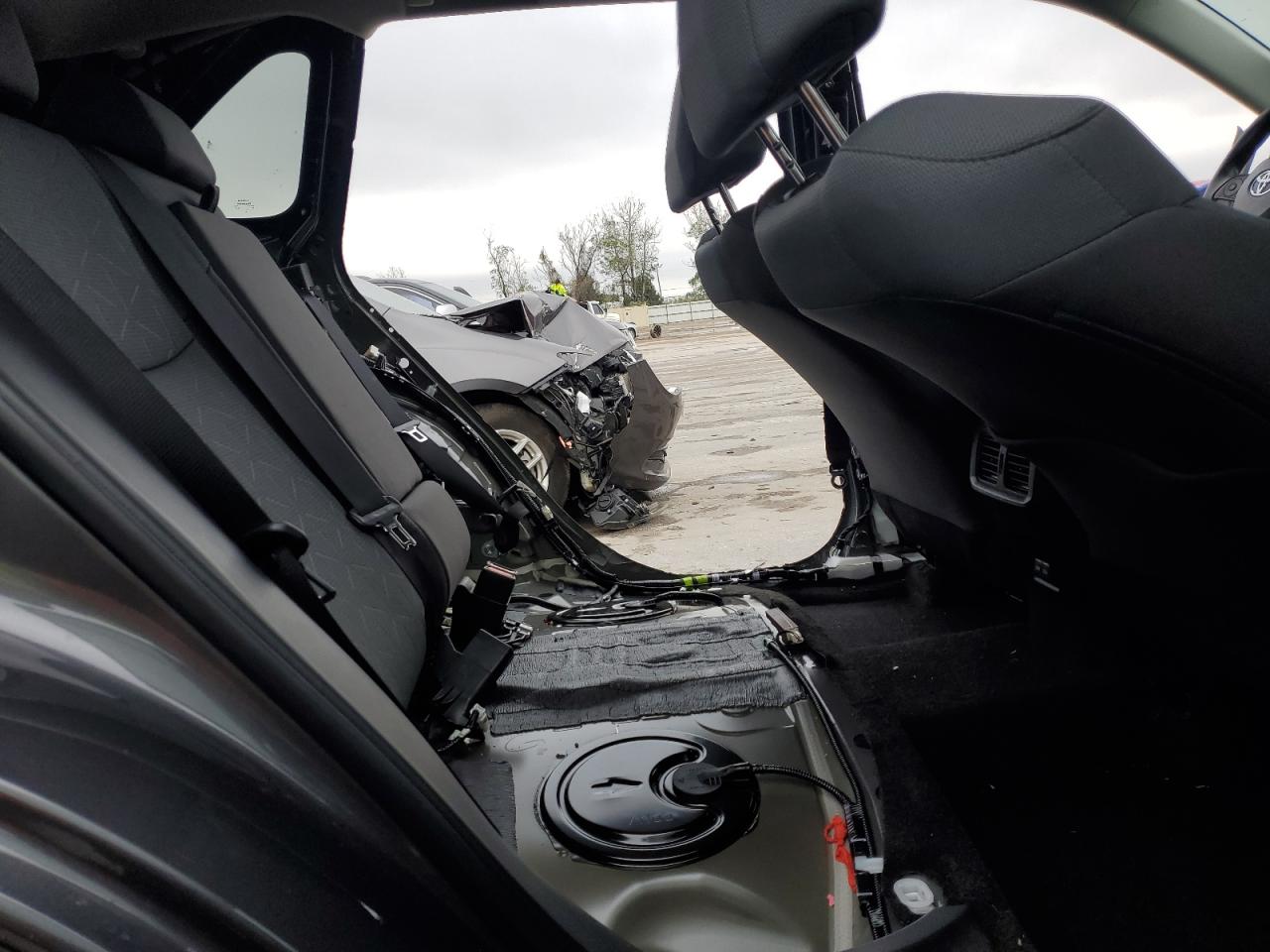 2024 Toyota RAV 4 - Image 11