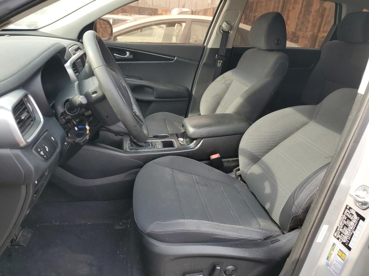 2019 Kia Sorento - Image 7