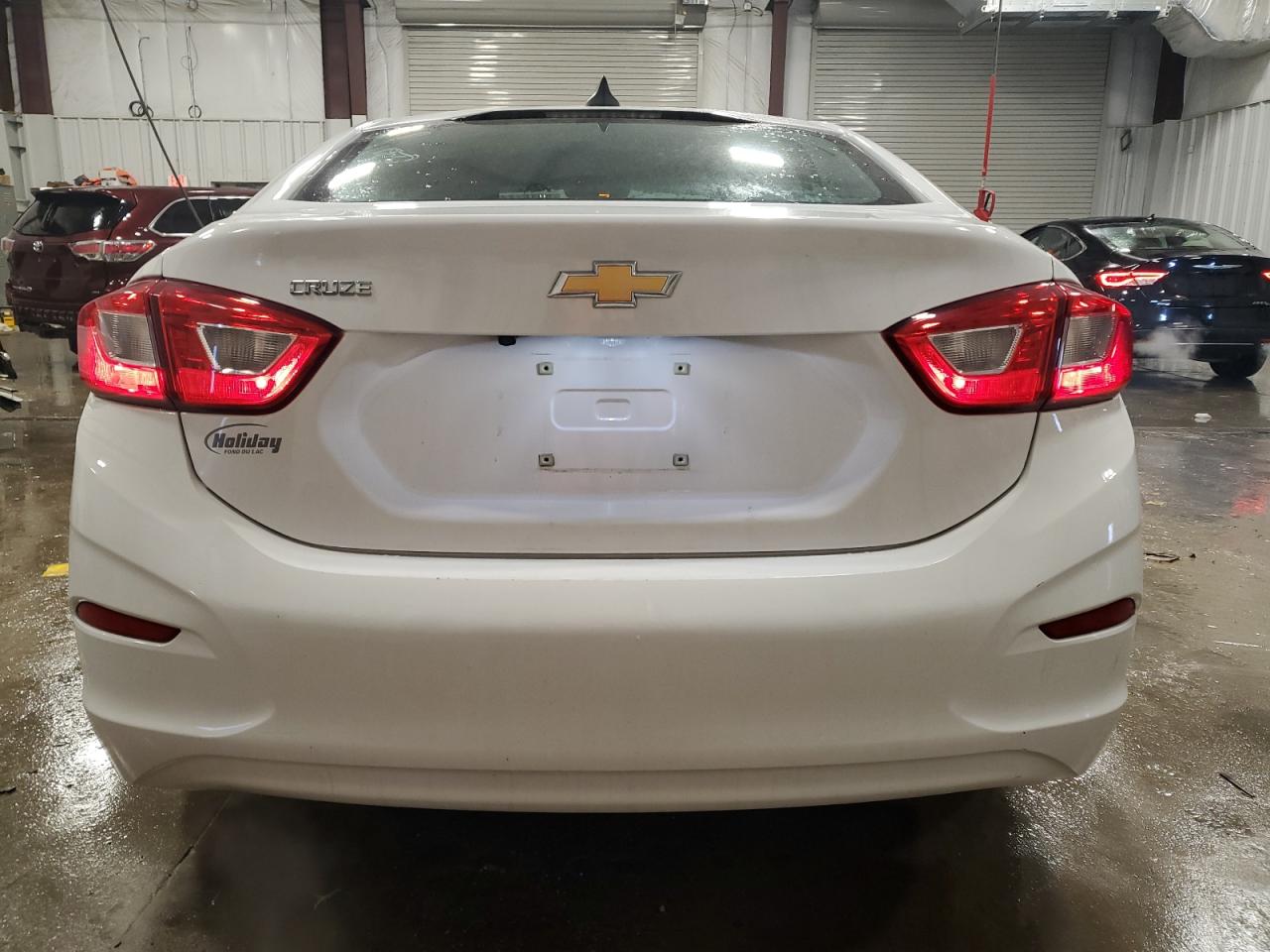 2017 Chevrolet Cruze - Image 6