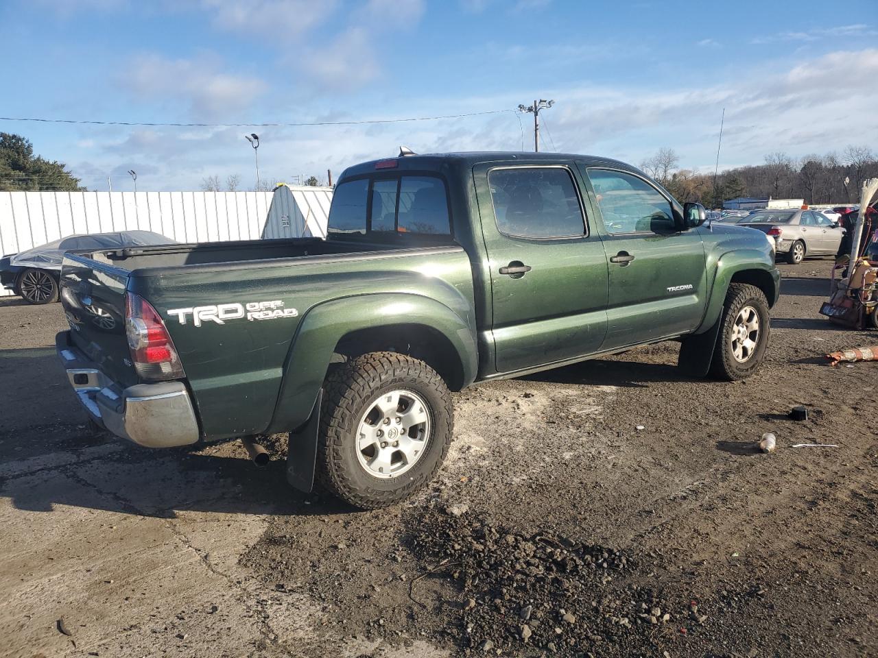 VIN 3TMLU4EN0EM151602 2014 TOYOTA TACOMA no.3