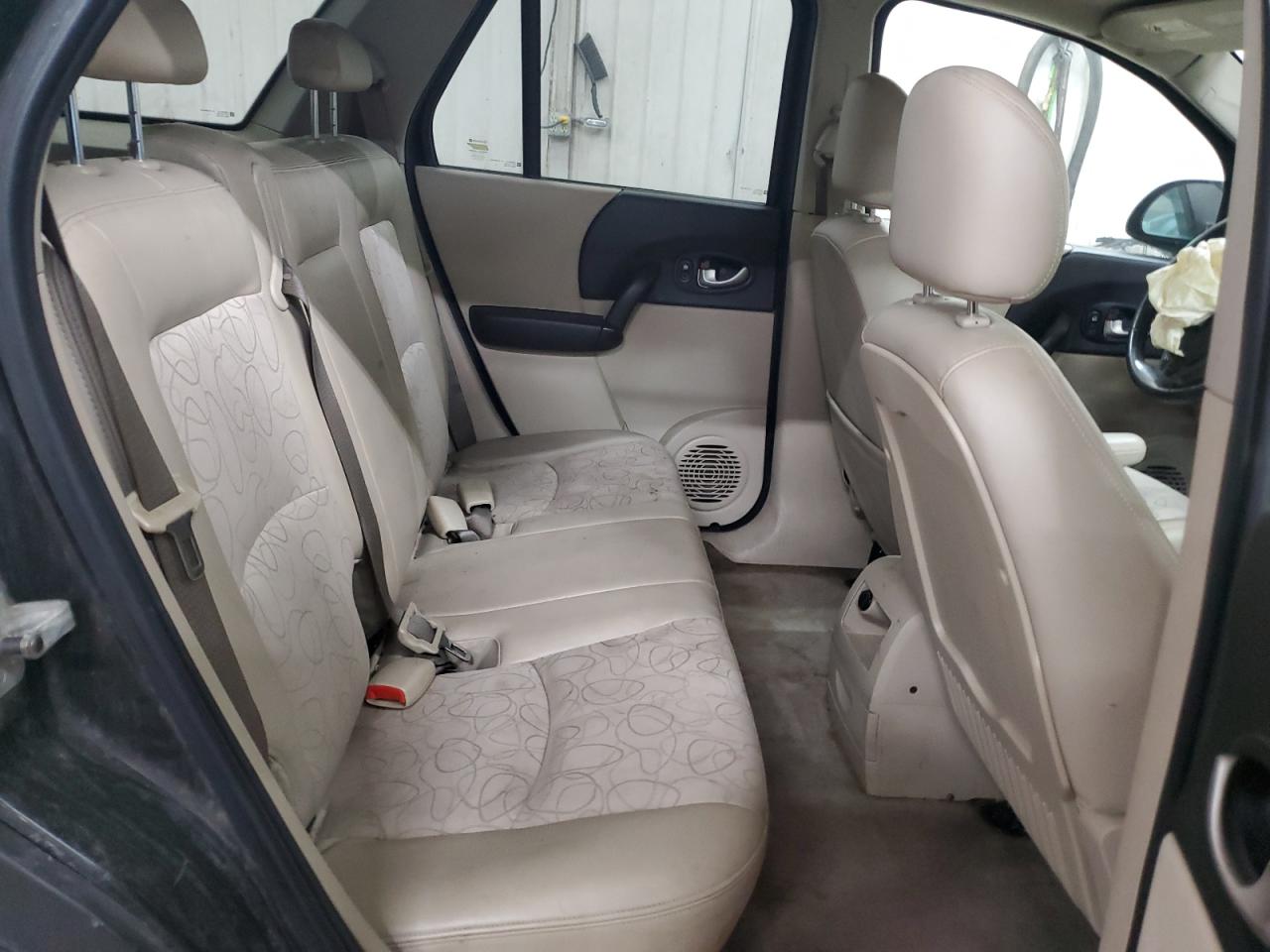 2004 Saturn VUE - Image 10