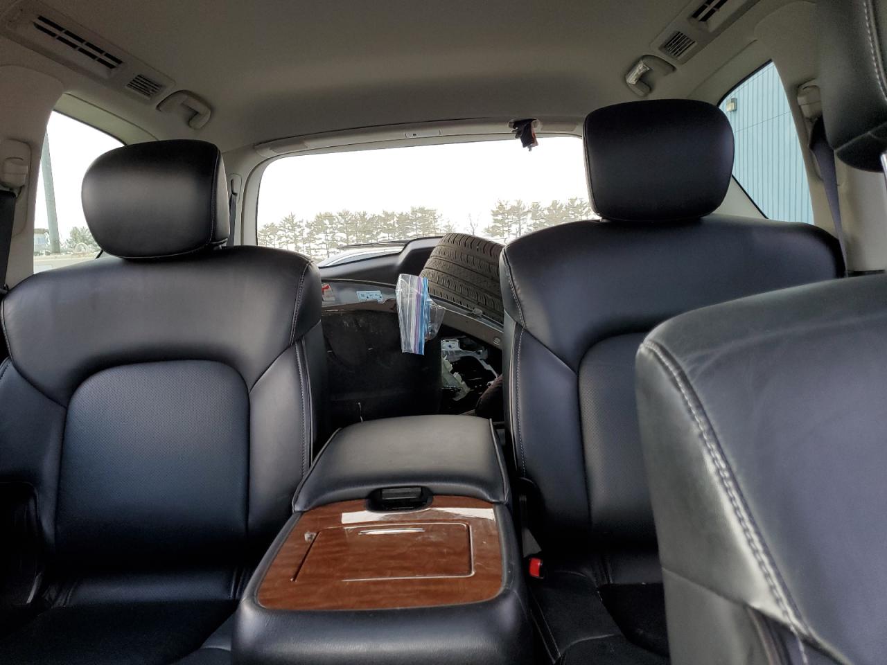 2018 Infiniti QX80 - Image 10