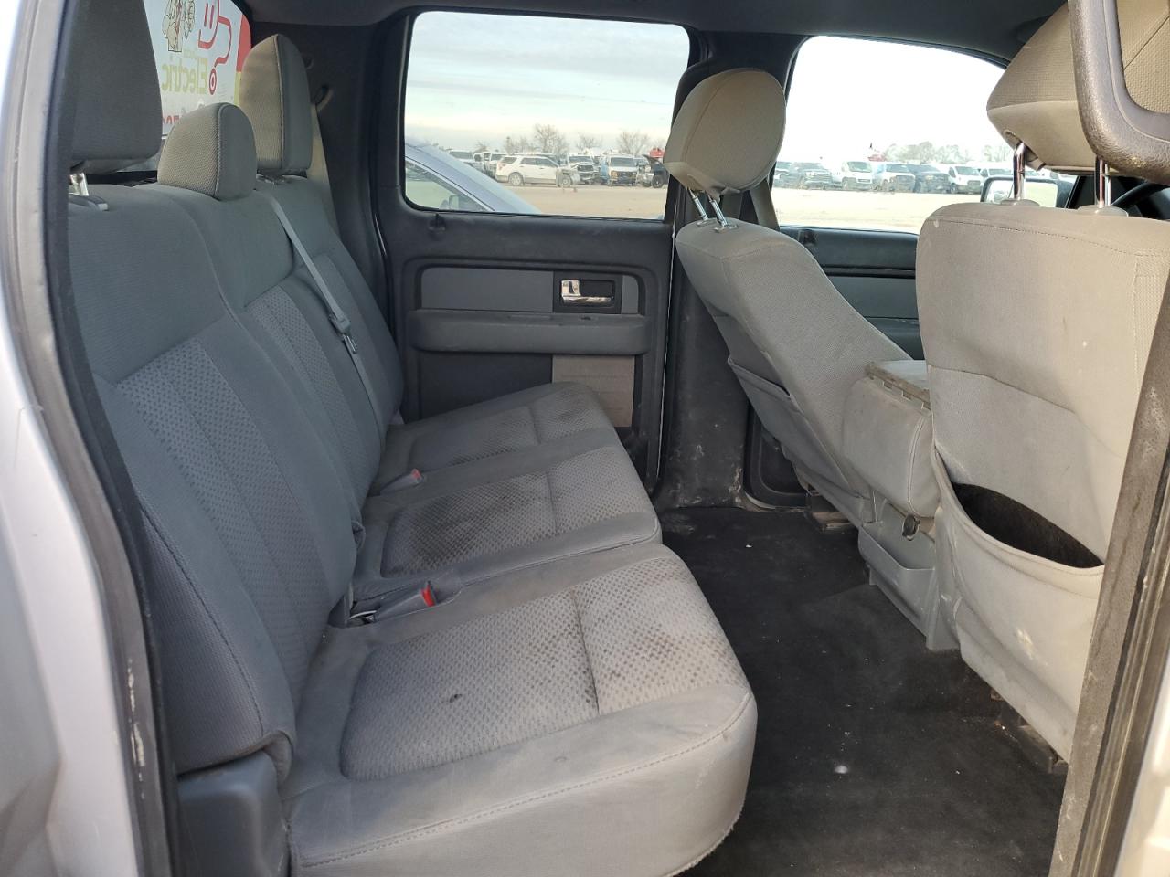 2013 Ford F-150 - Image 10