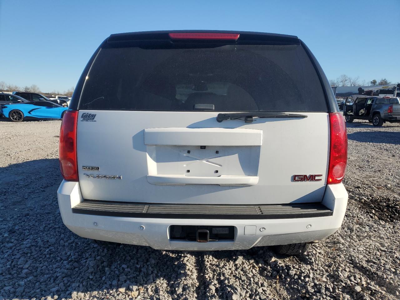2011 GMC Yukon - Image 6