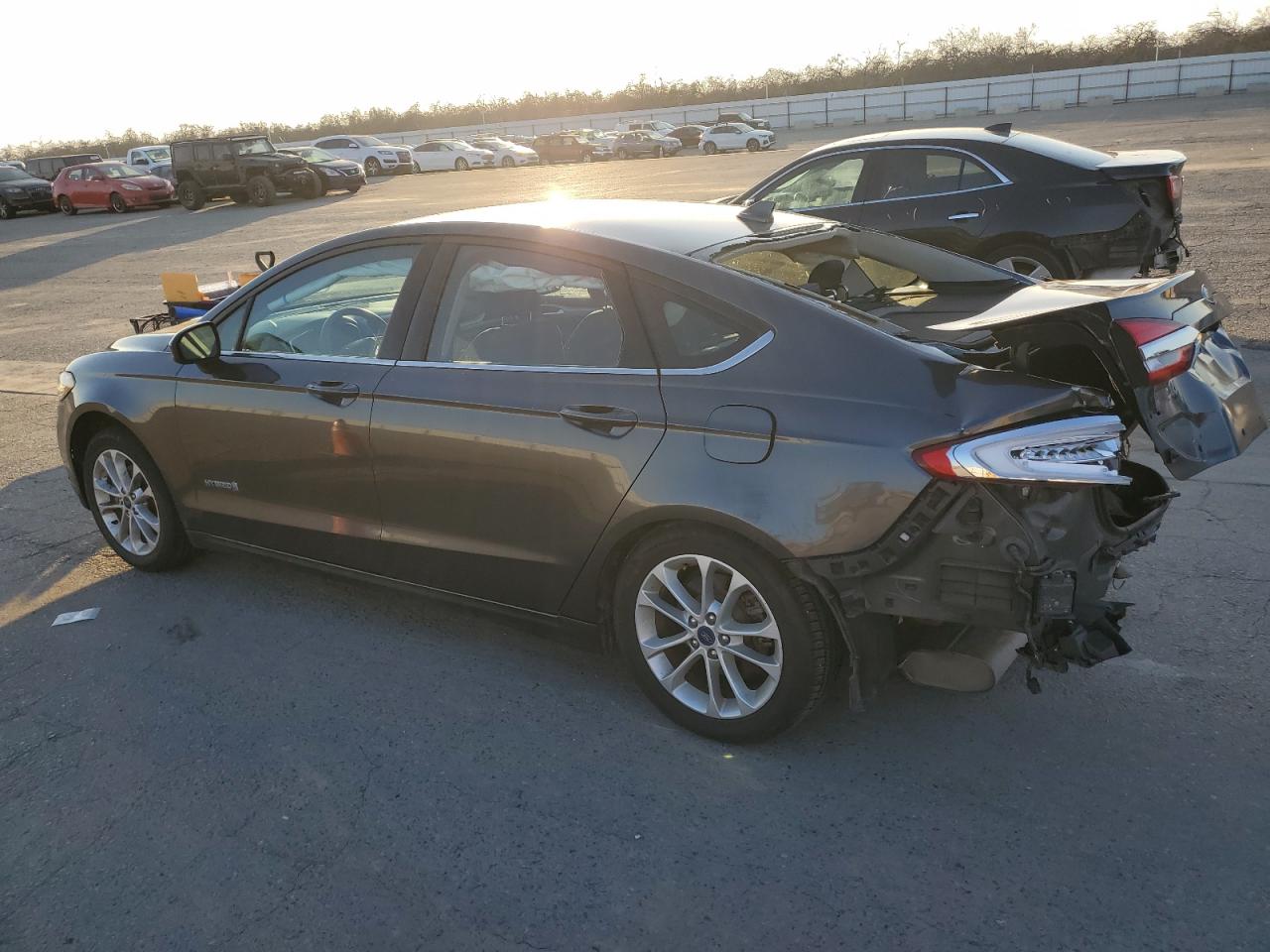 2019 Ford Fusion - Image 2