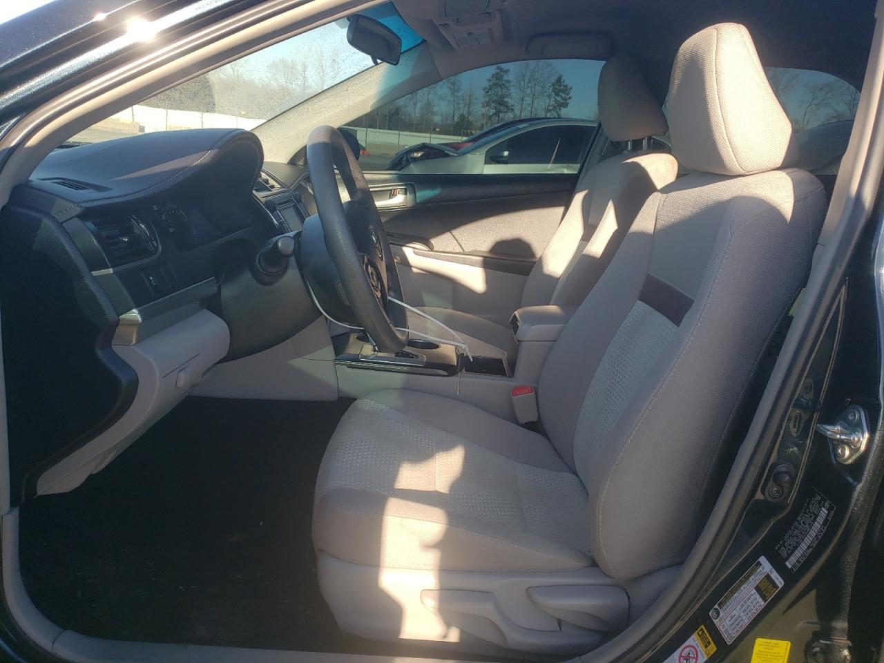 2014 Toyota Camry - Image 7