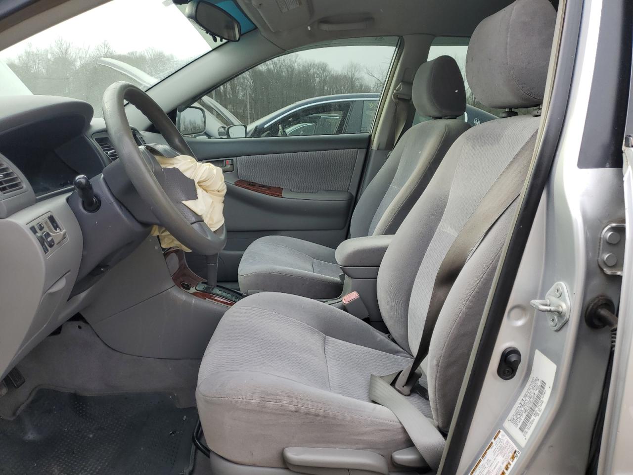 2005 Toyota Corolla - Image 7