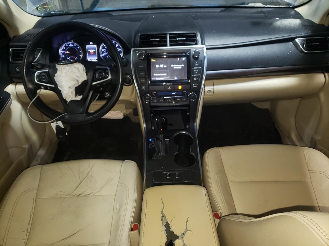 2016 Toyota Camry - Image 8