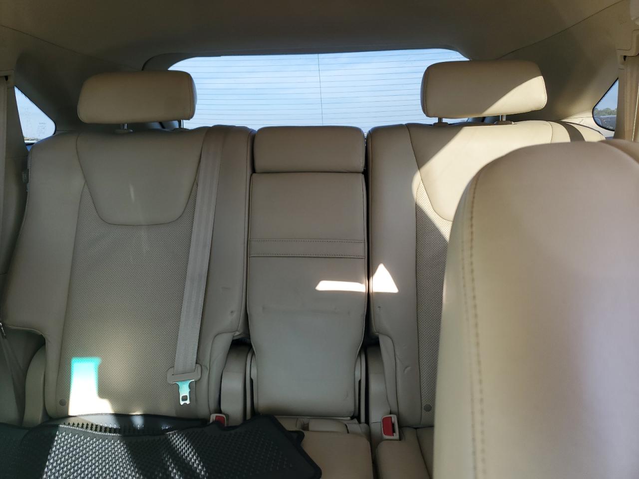 2010 Lexus RX - Image 10