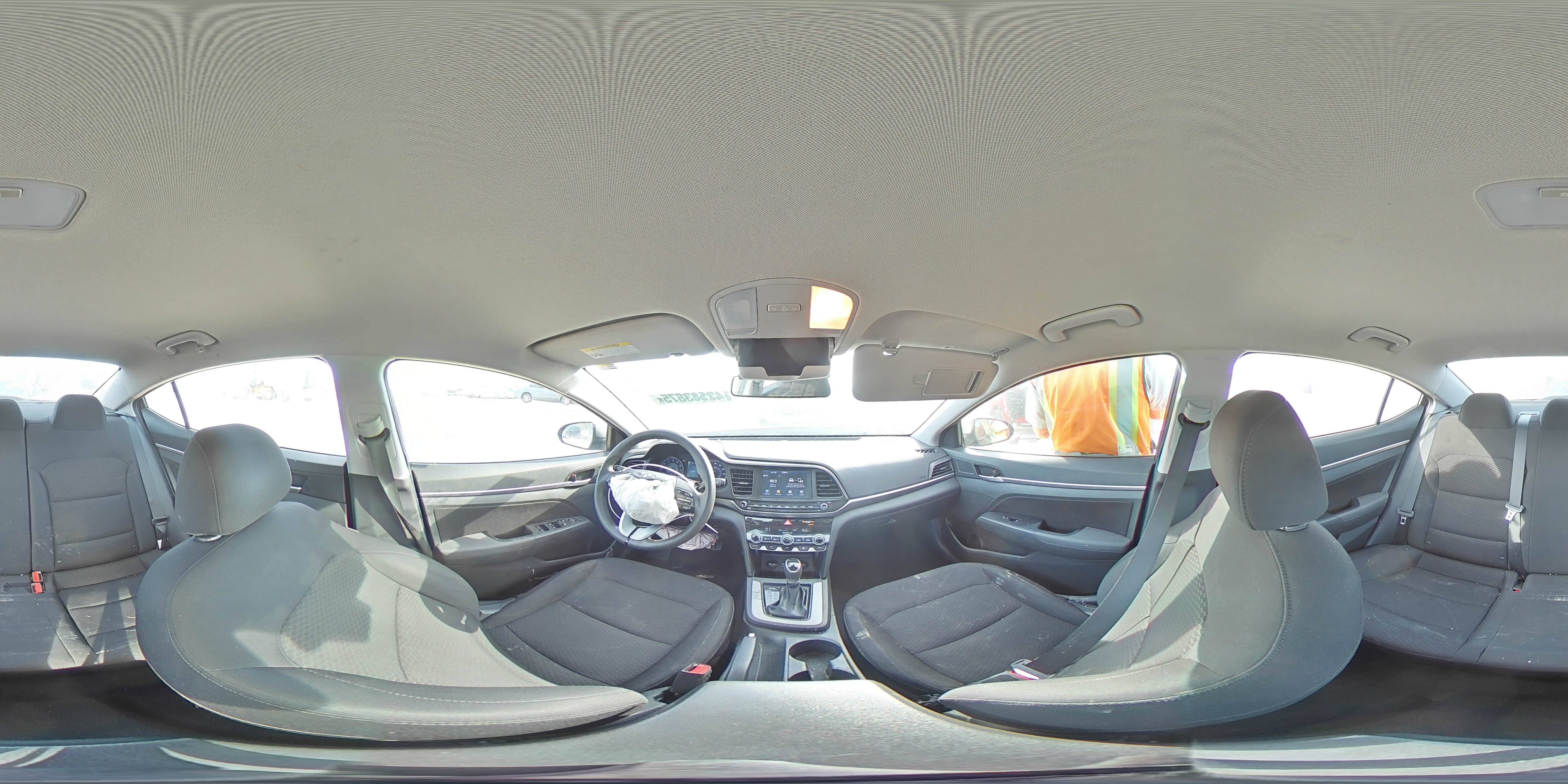 2020 Hyundai Elantra - Image 12