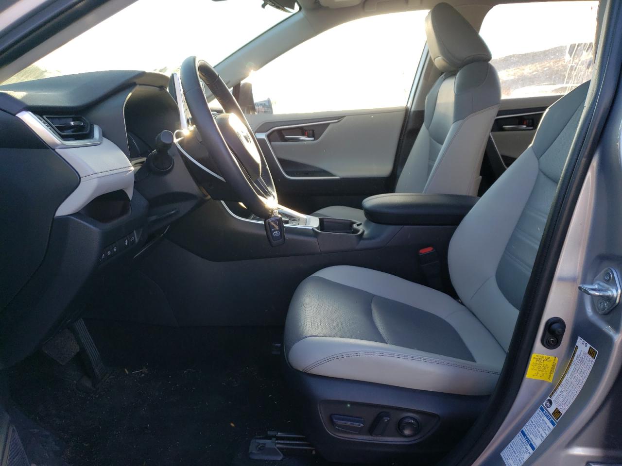 2021 Toyota RAV 4 - Image 7