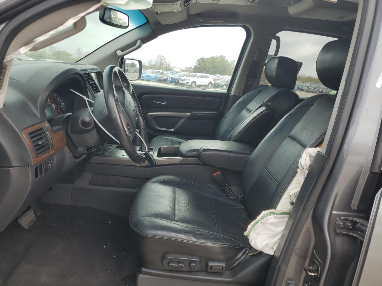 2015 Nissan Armada - Image 7