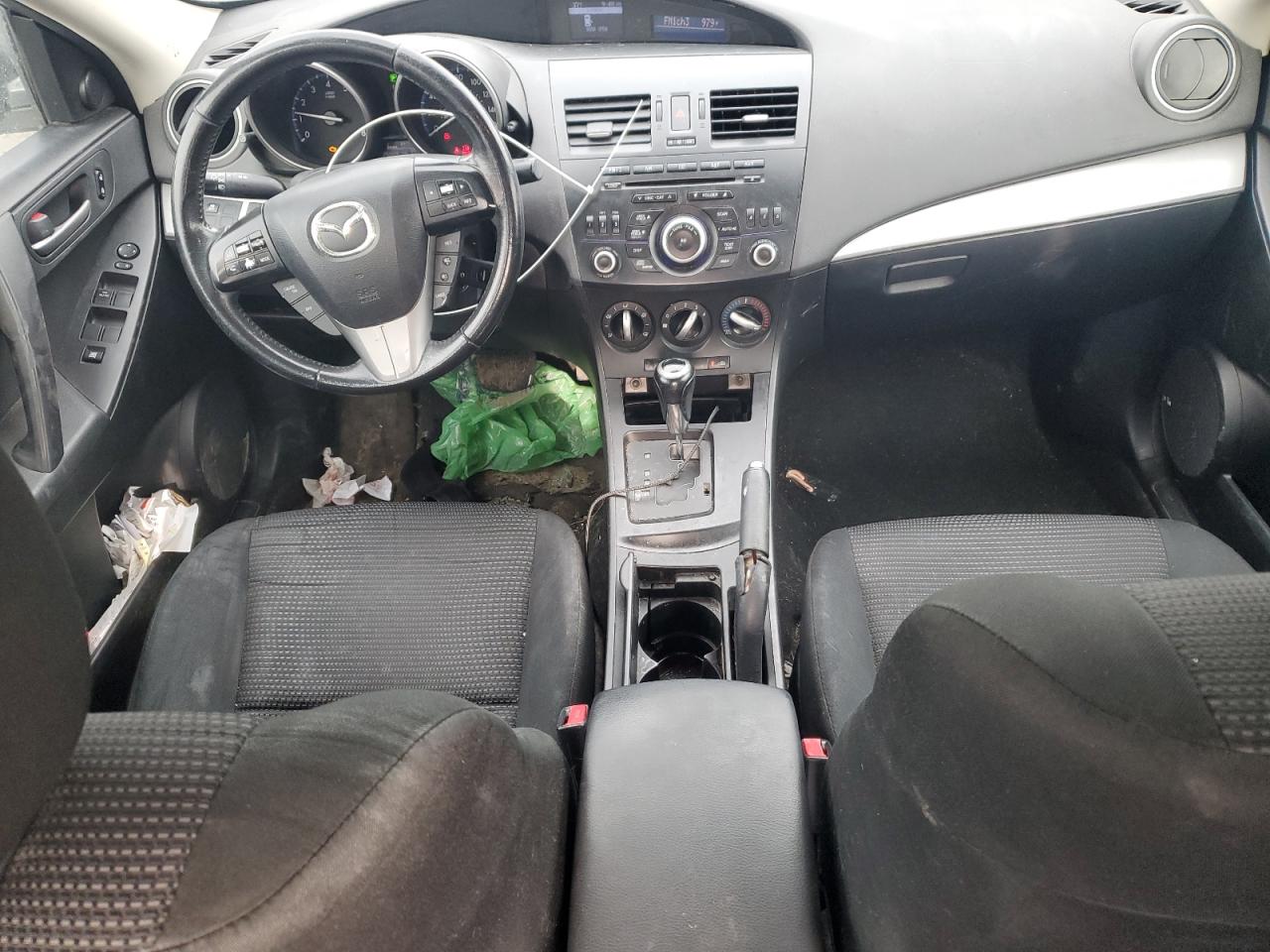 2012 Mazda 3 - Image 8