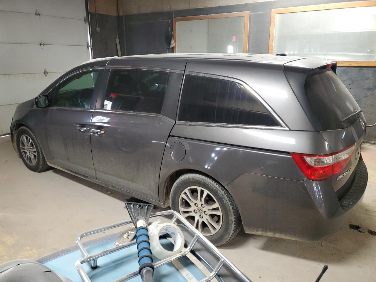2012 Honda Odyssey - Image 2