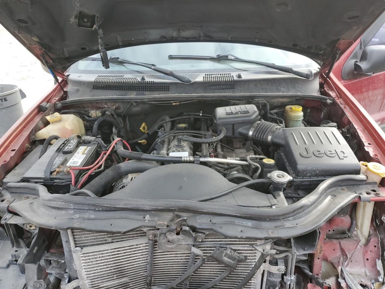 2004 Jeep Grand Cherokee - Image 12
