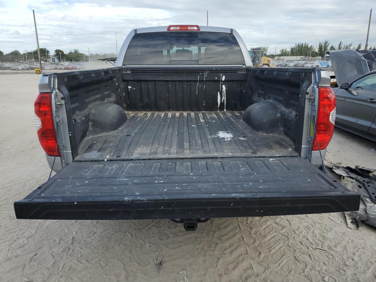 2017 Toyota Tundra - Image 6