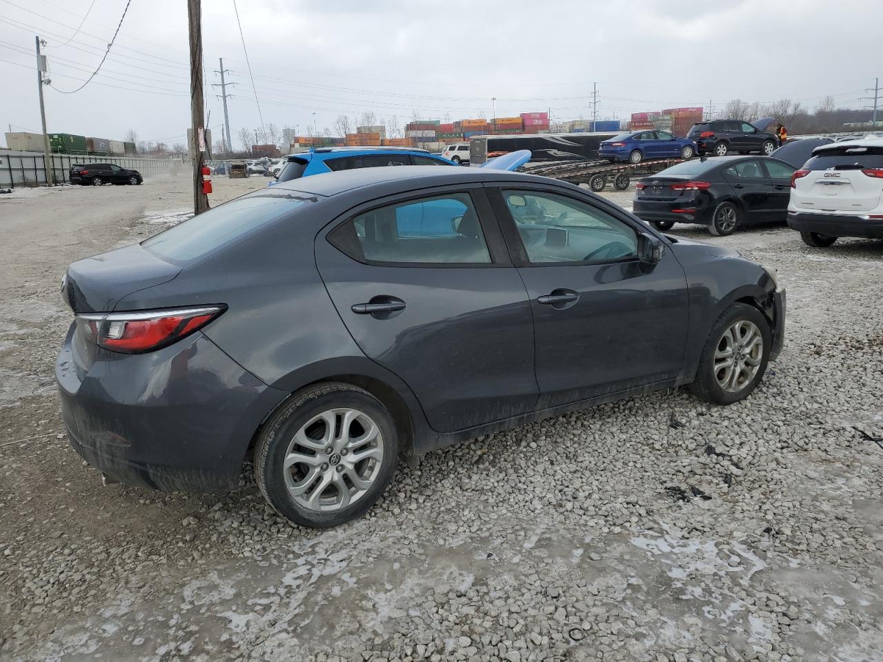 2017 Toyota Yaris - Image 3