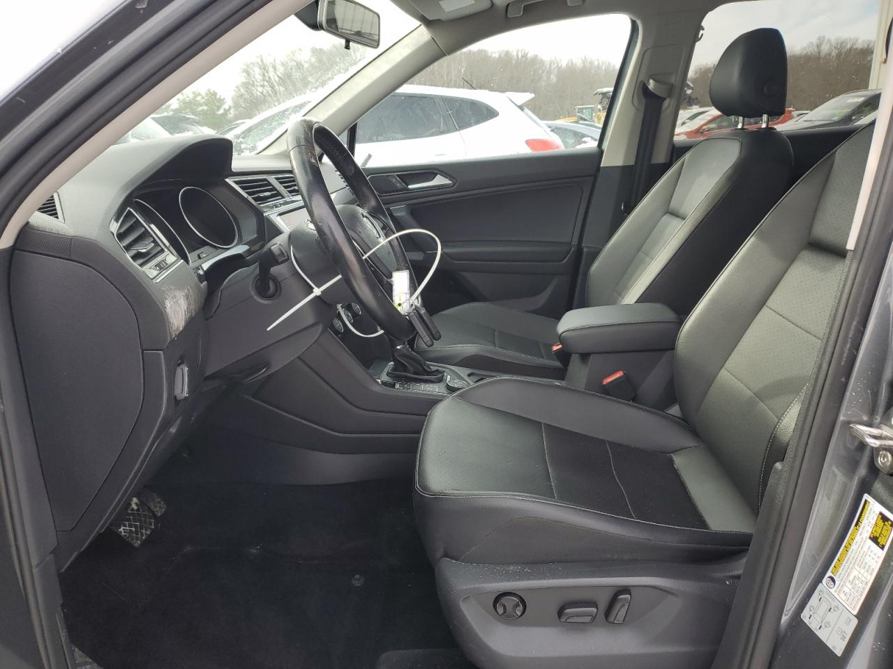 2018 Volkswagen Tiguan - Image 7